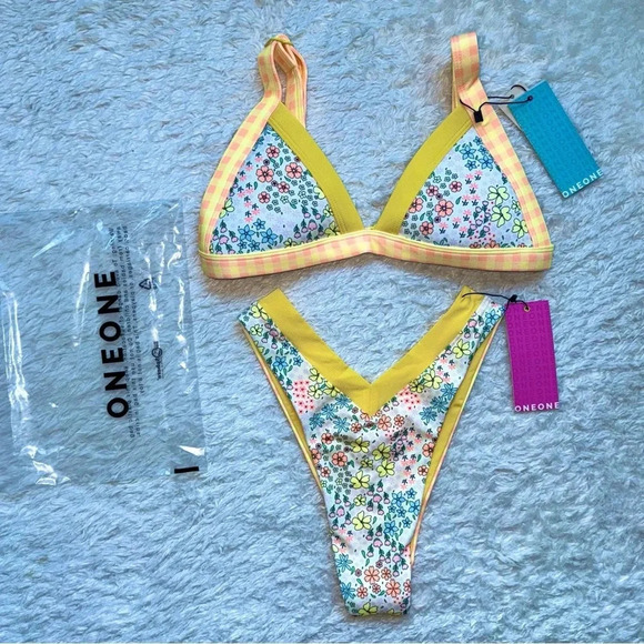 NWT OneOne Swimwear SET Bikini Sunflower Yellow Kameron Jesse New NEW Medium - Picture 8 of 8